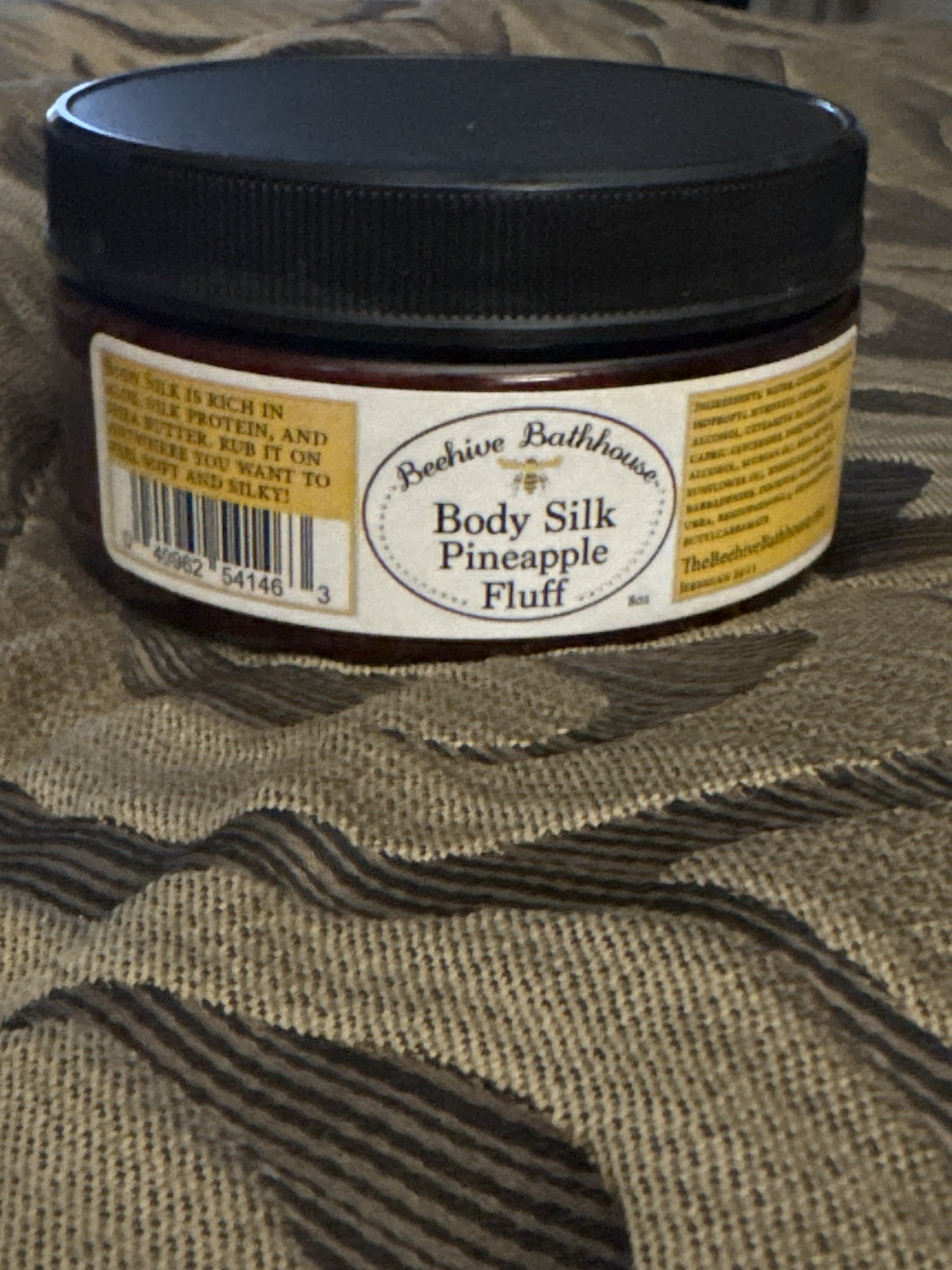 Beehive Bathhouse Body Silk Pineapple Fluff