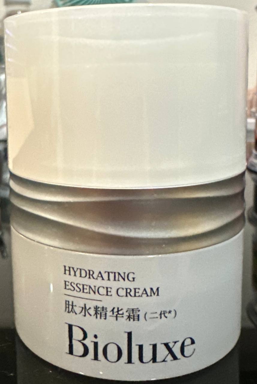 Bioluxe Hydrating Essence Cream