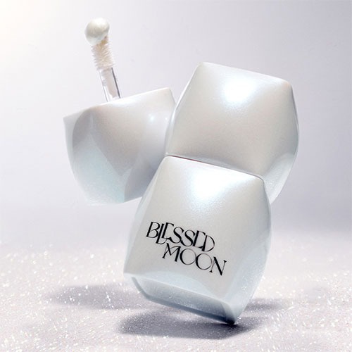 Blessed Moon Veil Melting Glass Highlighter Diamond Dust