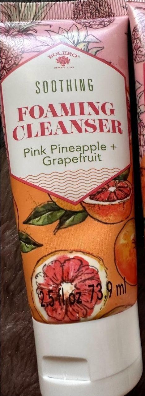 Bolero Beverly Hills Soothing Foaming Cleanser Pink Pineapple+ Grapefruit