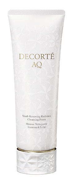 Decorte Aq Youth Renewing Radiance Cleansing Foam