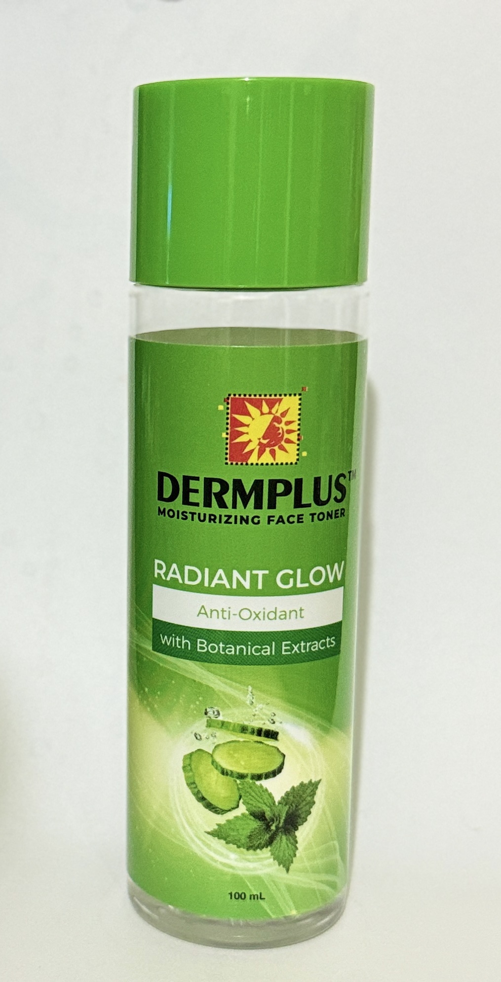 Dermplus Moisturizing Face Toner Radiant Glow