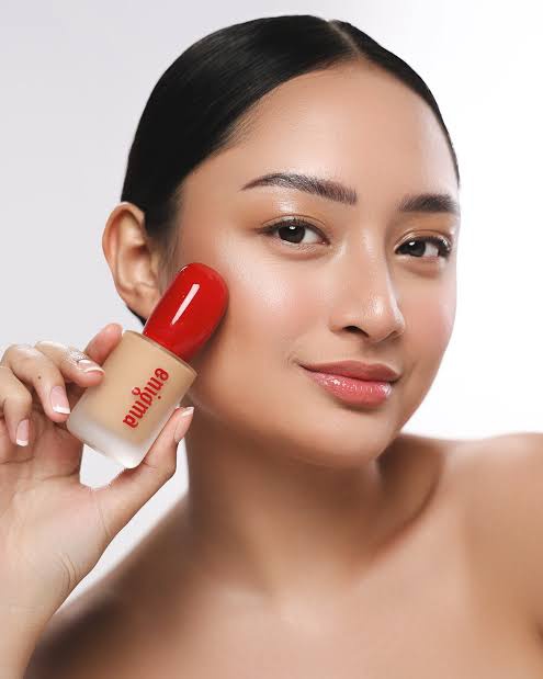 Enigma Beauty Skintroduction Longwear Liquid Foundation