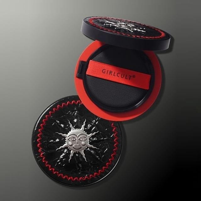 Girlcult Glimmer Air Cushion Foundation