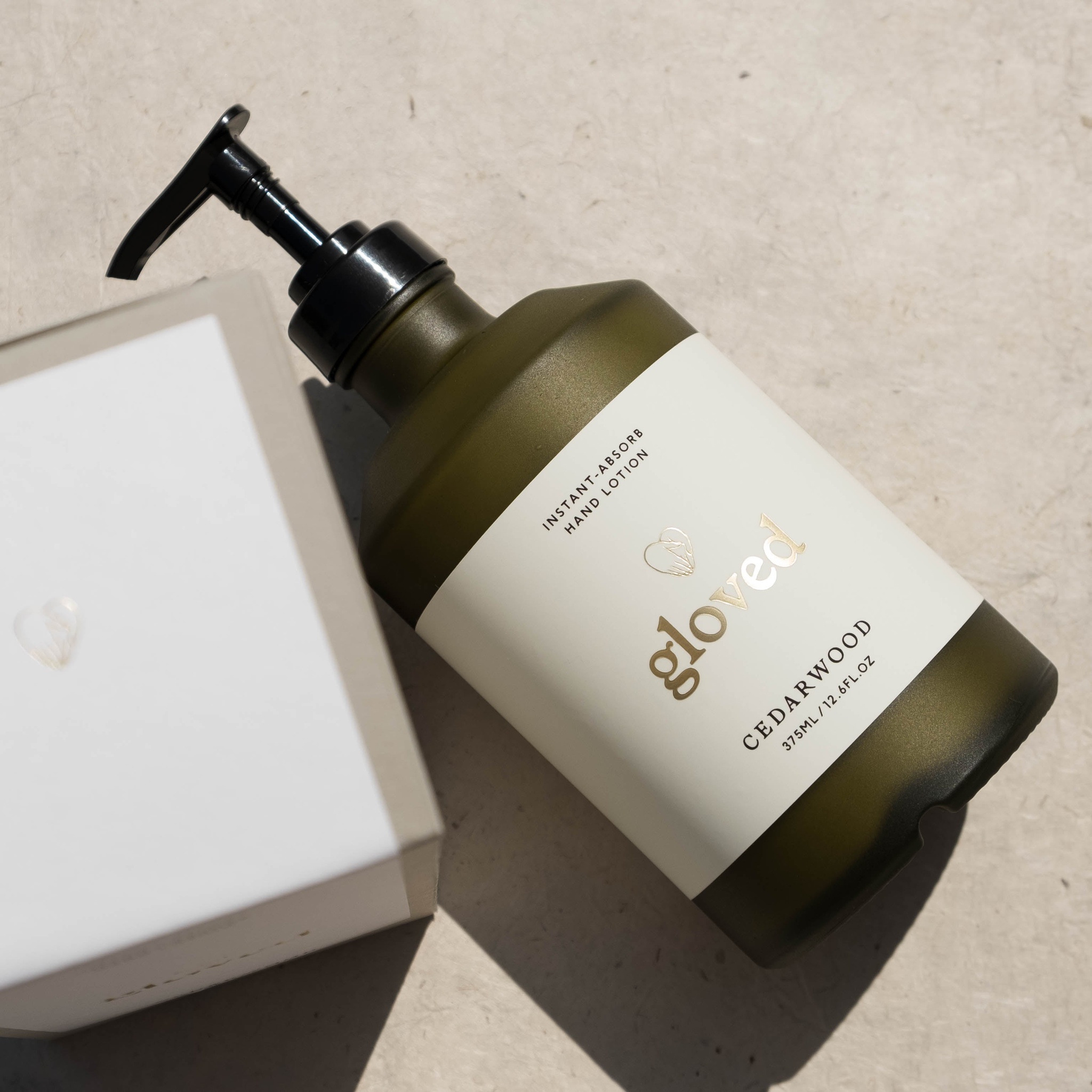 Gloved Cedarwood Instant Absorb Hand Lotion