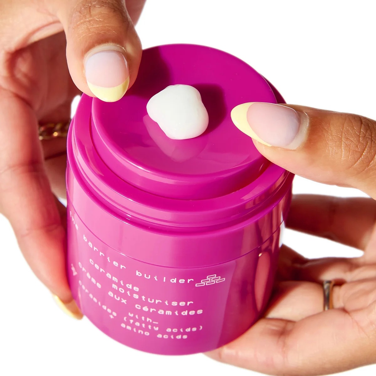 Glow Hub Barrier Building Moisturiser