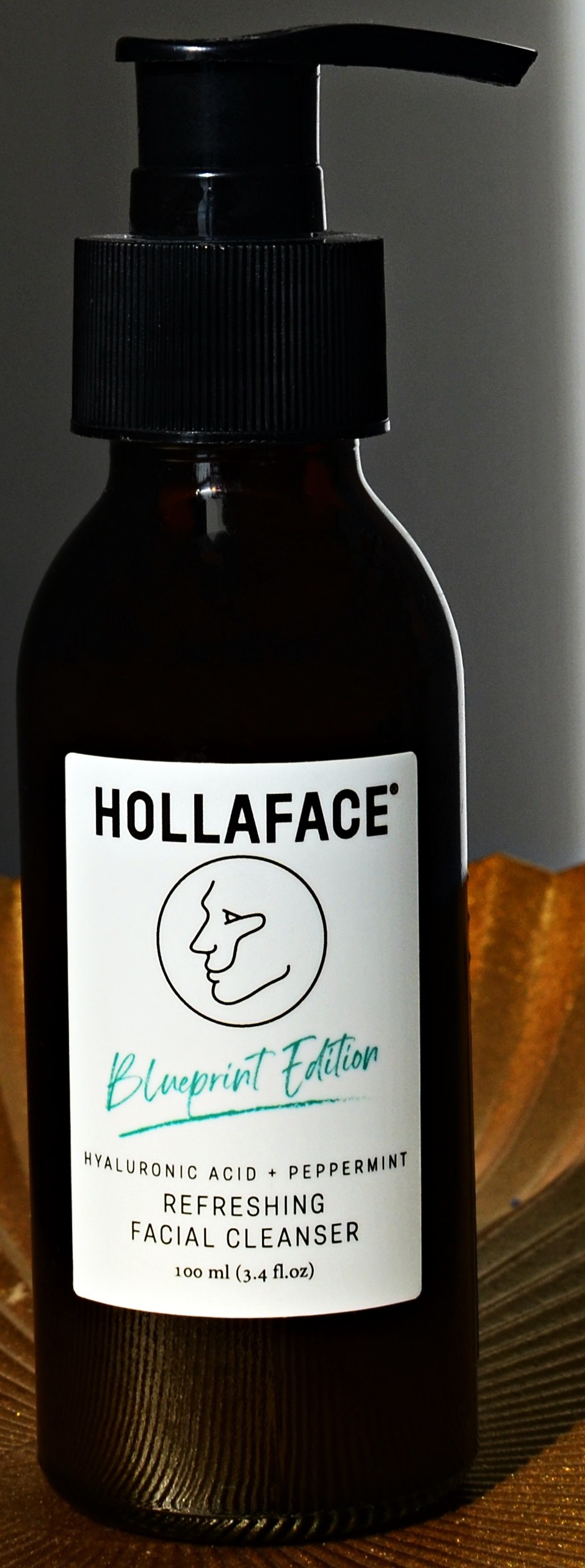 Hollaface Refreshing Facial Cleanser