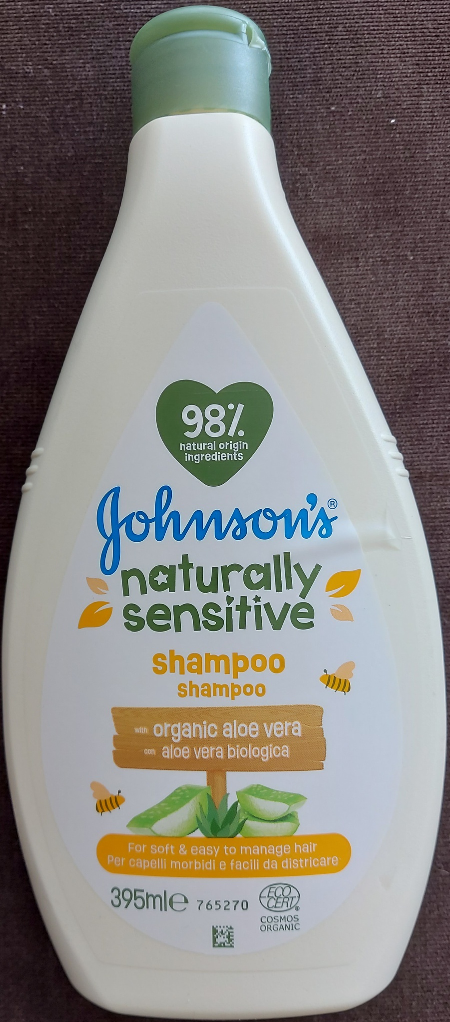 Johnson & Johnsons Johnson's Naturally Sensitive Shampoo With Organic Aloe Vera