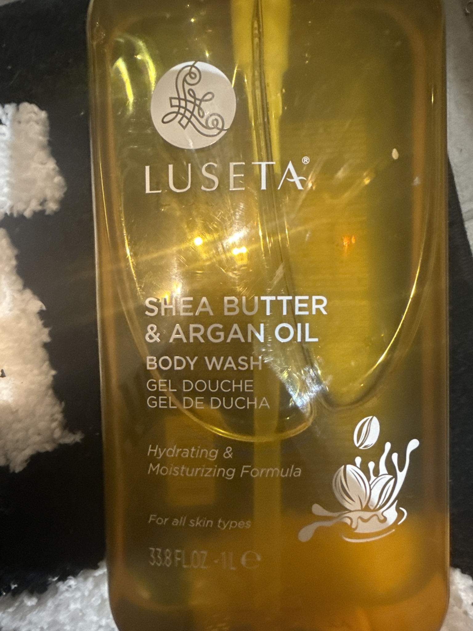 Lustera Shea Butter & Argon Oil Body Wash