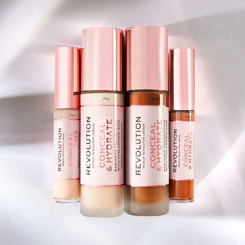 Makeup Revolution Conceal And Hydrate Foundation