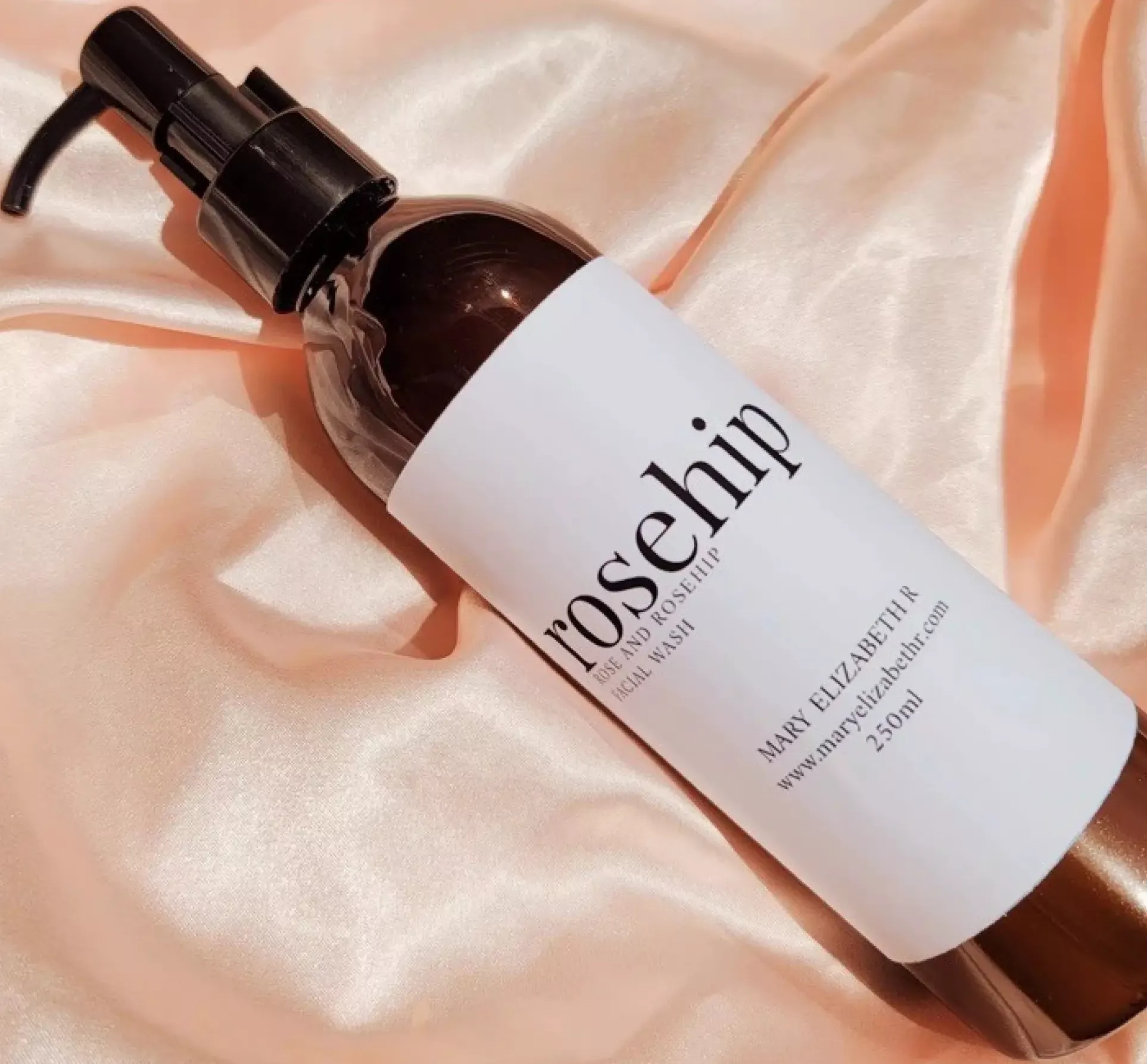 Mary Elizabeth R Rosehip Facial Wash