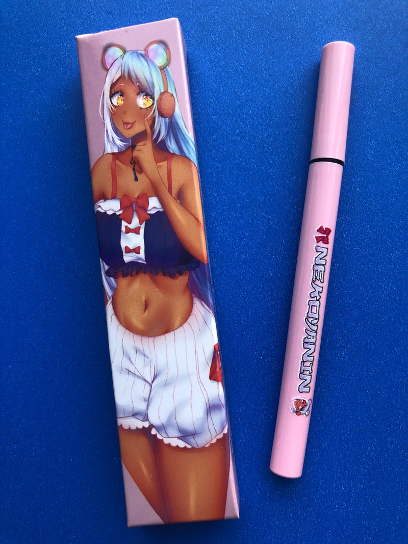 Nekoyanin Gamer Girl Adhesive Eyeliner