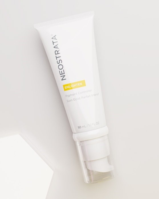 Neostrata Enlighten Pigment Controller