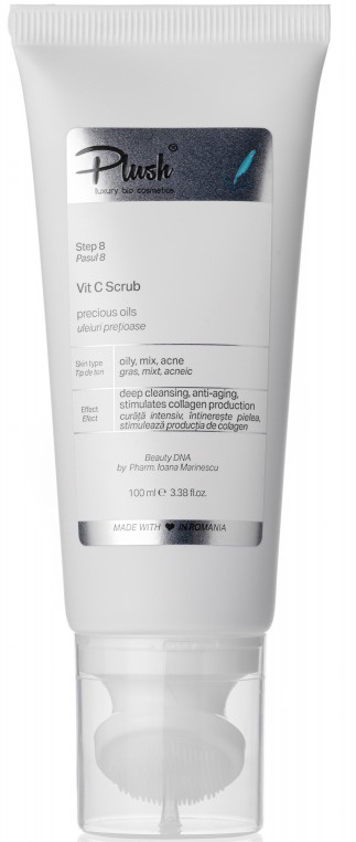 Plush Bio Scrub Cu Vitamina C Și Uleiuri Prețioase