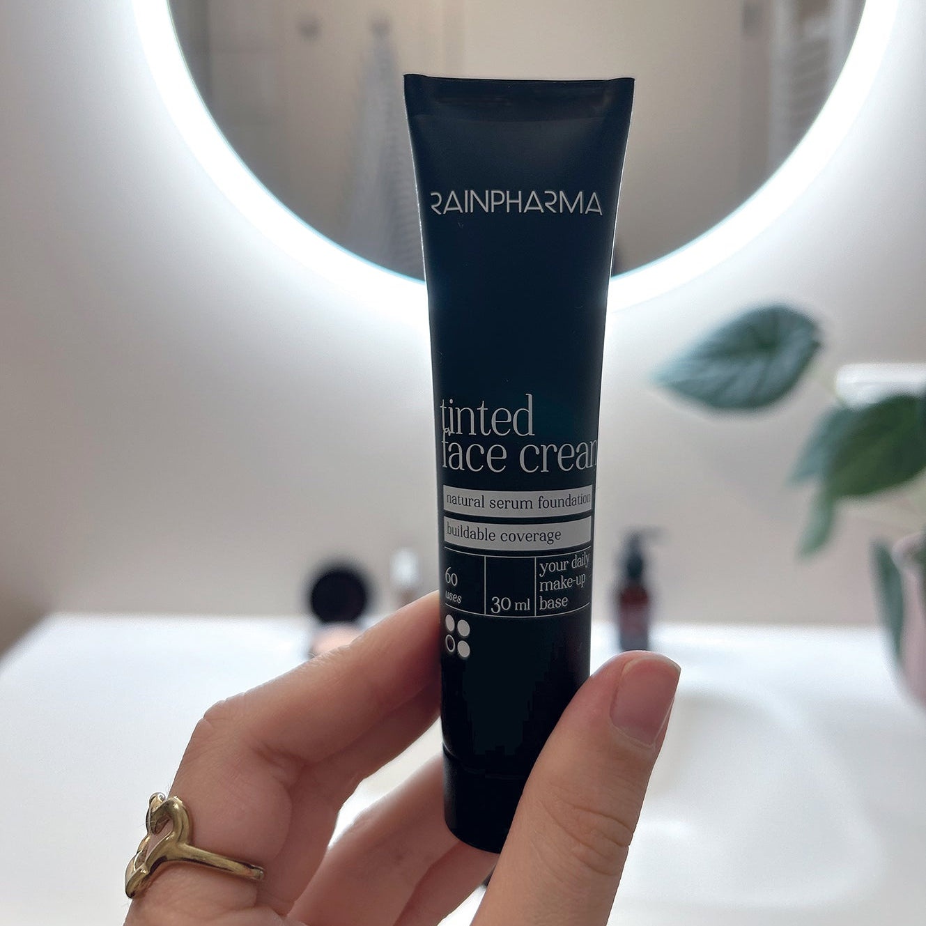 Rainpharma Tinted Face Cream