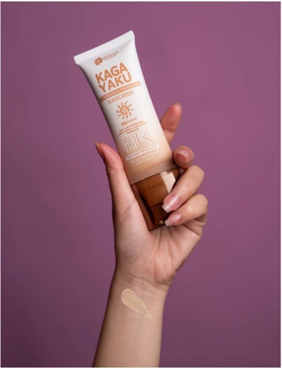 Rosmar Kagayaku Vanilla Premium Tinted Sunscreen