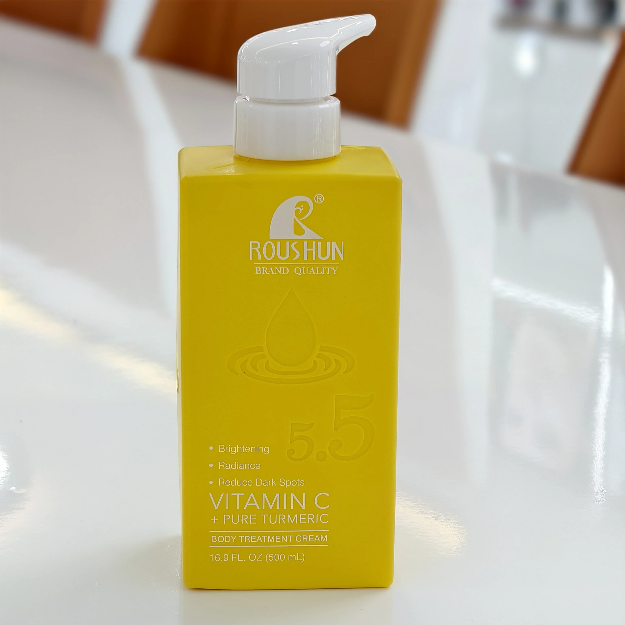 Roushun brand quality Vitamin C + Tumeric