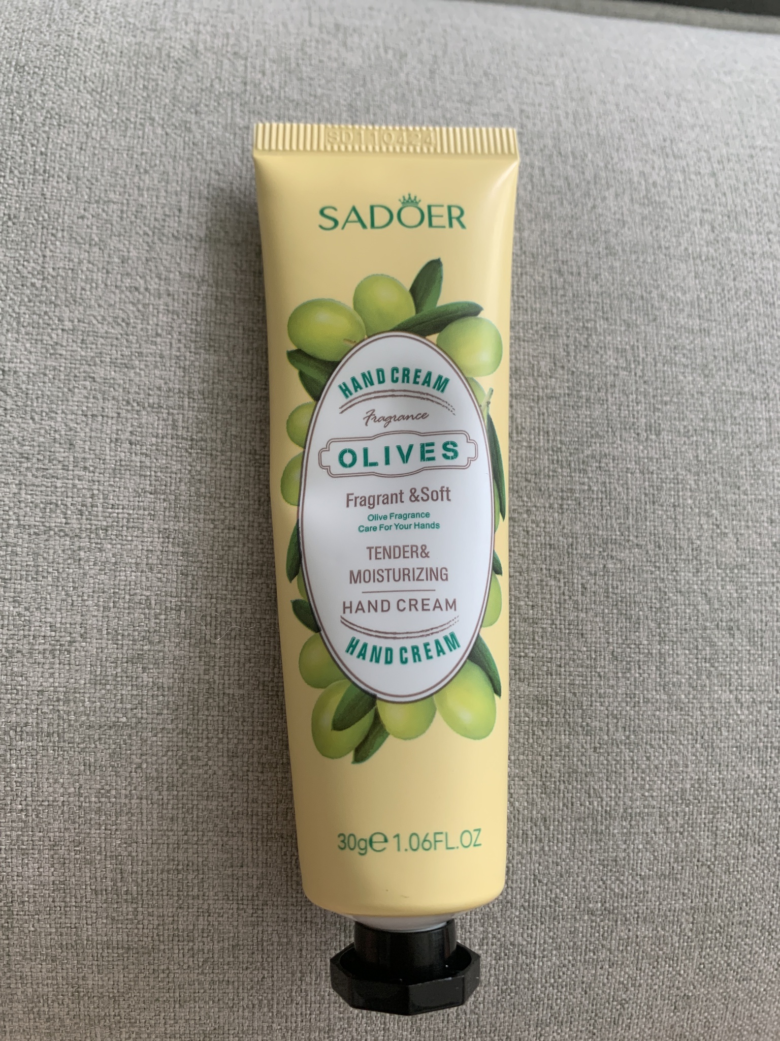 Sandoer Olive Tender And Moisturizing Hand Cream