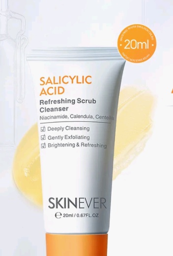 SkinEver Salicylic Acid Refreshing Scrub Cleanser