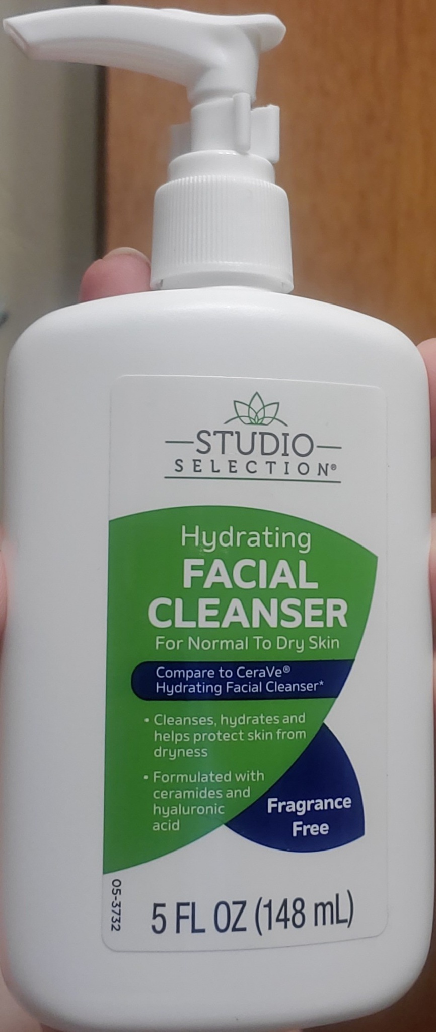Studio Selection Hydrating Facial Cleanser For Normal To Dry Skin