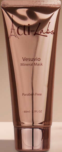 Urban Retreat Vesuvio Mask