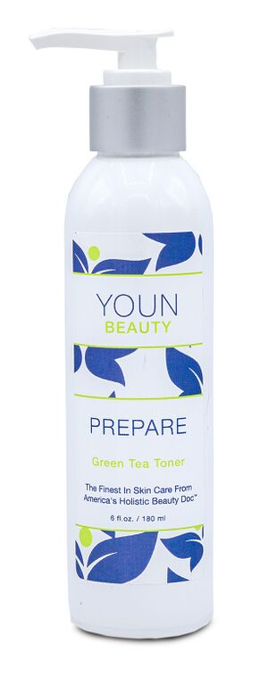 YOUN-Beauty-Skin-Care-Green-Tea-Toner.jpeg