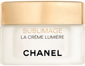 Chanel-Sublimage-La-Crème-Lumière.jpeg