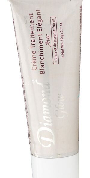 La-Belle-Glow-Diamond-Glow-Treatment-Cream.jpeg