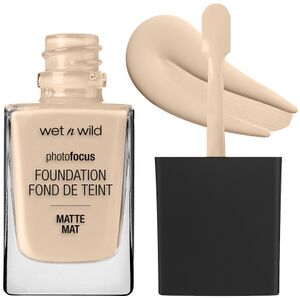 Wet-n-Wild-Photo-Focus-Foundation.jpeg