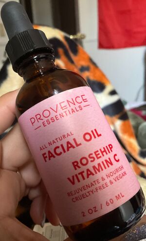 Provence-Essentials-All-Natural-Facial-Oil-Rosehip-Vitamin-C.jpeg